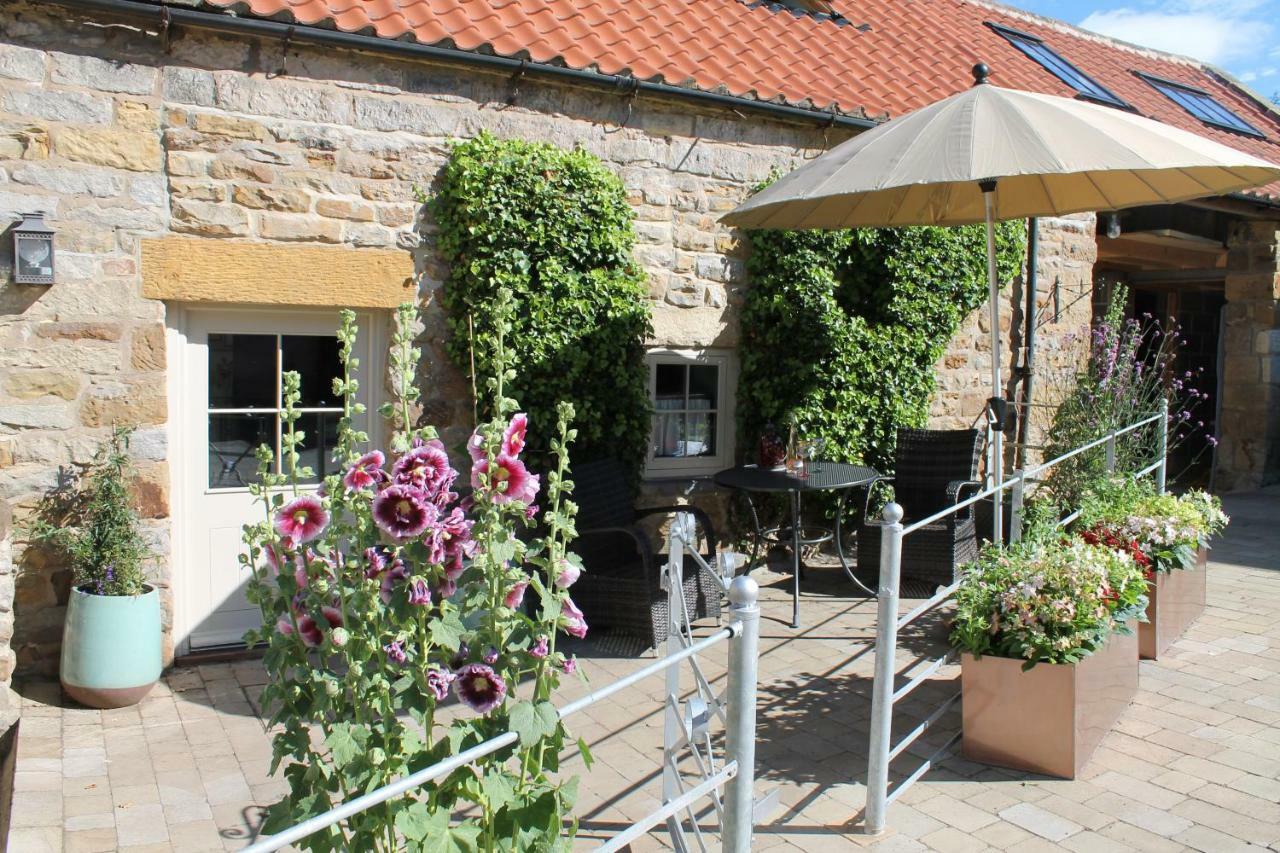 Villa The Coach House Whitby Esterno foto